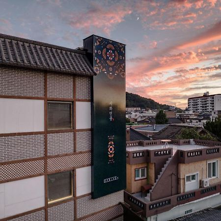 Hotelarrive Jeonju Sihwayeonpung Exteriér fotografie